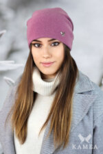 Стилна дамска шапка КАМЕА в лилаво - модел LILY