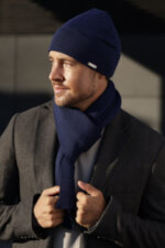 Елегантен мъжки комплект KAMEA от 100% мериносова екстра фина вълна - шапка и шал LUCAS в цвят тъмносиньо