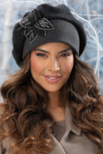 Стилна вълнена барета WILLI с красива флорална апликация – модел AVRELA в тъмносиво