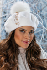 Модерна дамска барета WILLI с естествен помпон от лисица - модел CYPRATA в бяло